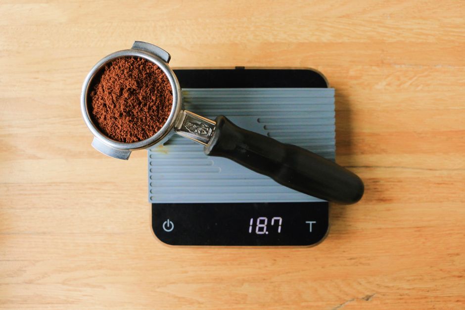 Tỉ lệ pha cà phê chuẩn cho từng phương pháp (phin, pour over, cold brew, espresso)